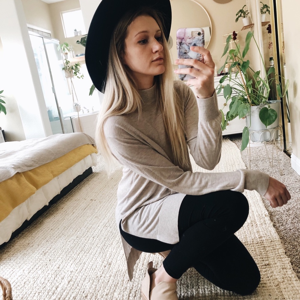 H&M Beige Long Sleeve Top